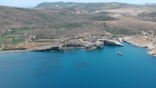 Milos Griechischer Papafragas Strand Und Höhlenblick Von Der Drohne Mit — Stockvideo