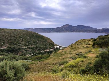 Yunanistan 'ın Milos adasında Venüs heykelinin bulunduğu yerin yakınına bak