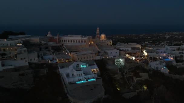 Pemandangan Udara Ibu Kota Fira Santorini Pada Malam Musim Panas — Stok Video