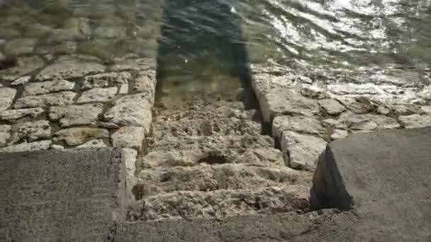 Vrijblijvend Uitzicht Glenarm Marina Bij Zonnig Weer Noord Ierland — Stockvideo