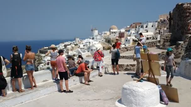 Fira Griekenland Juni 2019 Ongedwongen Uitzicht Het Straatleven Hoofdstad Van — Stockvideo