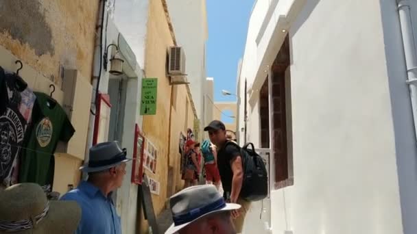 Fira Greece June 2019 Casual View Street Life Capital Santorini — Αρχείο Βίντεο