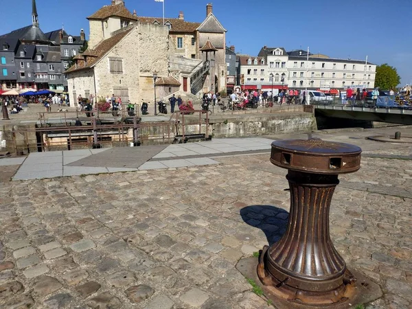 Honfleur, France some casual view on the places and architecture of the village — Stok fotoğraf