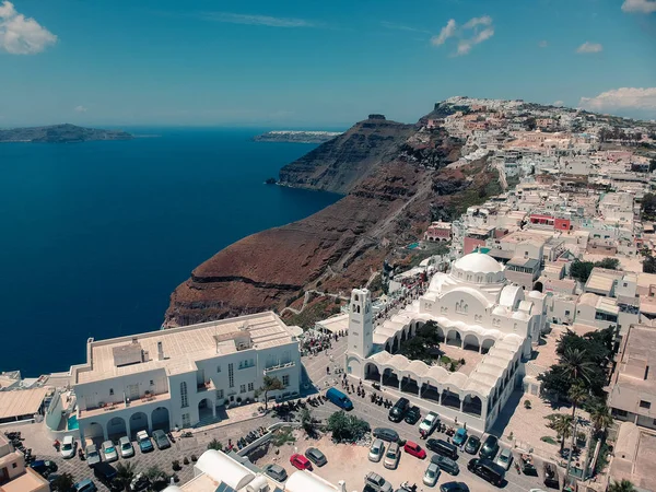 Vista aérea de la isla Santorini en verano tiempo soleado, Grecia — Foto de Stock