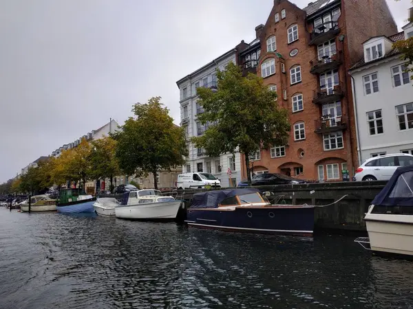 Copenhagen, Denmark - September 27, 2019: casual view on the buildings and architecture from canal boat — Stok fotoğraf