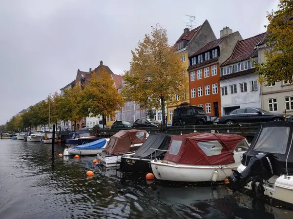 Copenhagen, Denmark - September 27, 2019: casual view on the buildings and architecture from canal boat — Stok fotoğraf