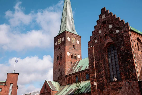 Danimarka 'daki Aarhus Katedrali' nin iç ve dış dekorasyonu