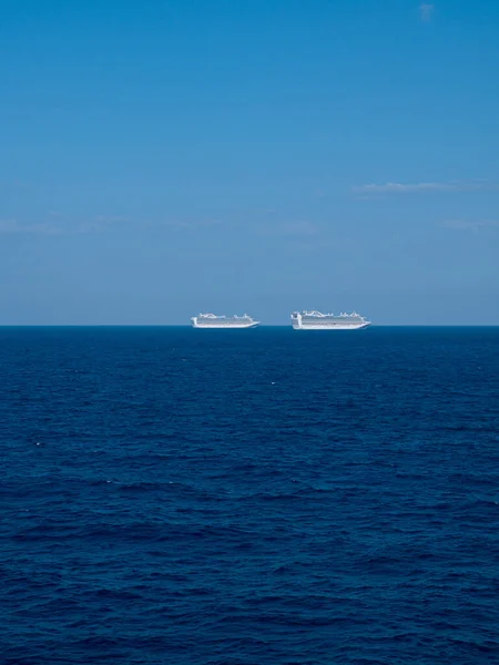 Μπίμινι Μπαχάμες Μαρτίου 2020 Κρουαζιερόπλοια Καραντίνα Στον Ωκεανό Ηλιόλουστο Καιρό — Φωτογραφία Αρχείου