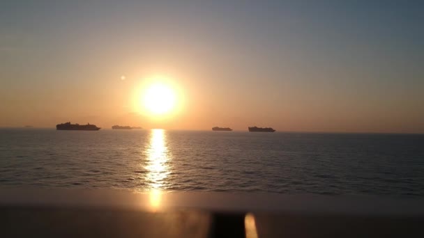 Bimini Bahamas Mars 2020 Kryssningsfartyg Karantän Vid Havet Vid Soligt — Stockvideo