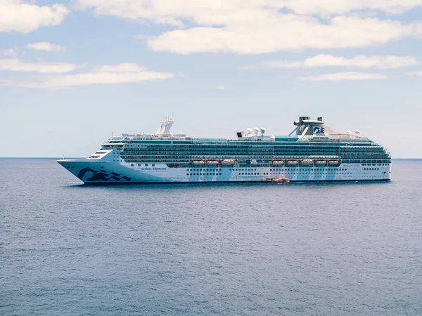 Bimini Bahamas April 2020 Treffen Der Kreuzfahrtschiffe Regal Princess Und — Stockfoto