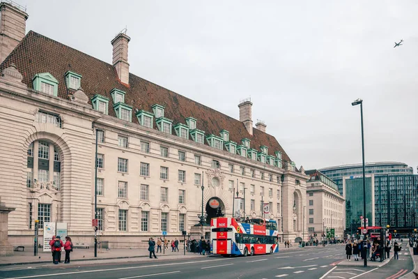 Londra Ngiltere Kasım 2020 Buckingham Sarayı Yakınlarındaki Londra Sokak Hayatı — Stok fotoğraf