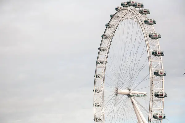 Ver London Eye Rueda Del Milenio Desde Distancia —  Fotos de Stock