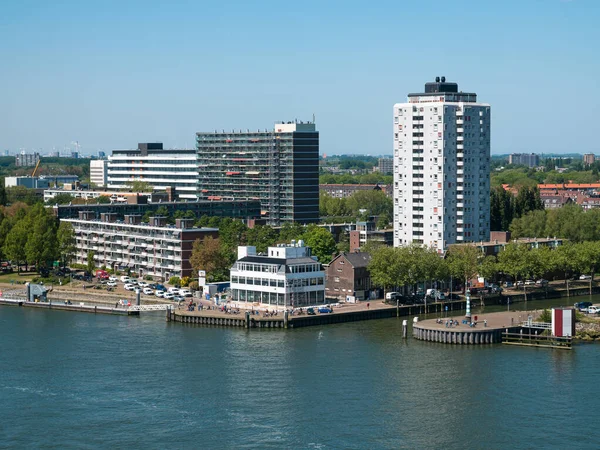 Rotterdam Holandia Maja 2020 Widok Infrastrukturę Portów Towarowych Statku Wycieczkowego — Zdjęcie stockowe