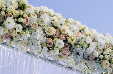 Düğün kemer beyaz gül