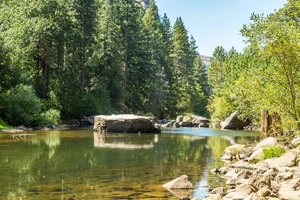 Rio Merced Vale de Yosemite — Fotografia de Stock