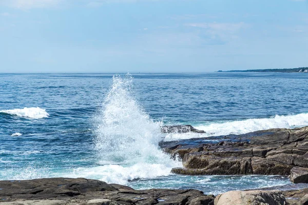 La costa rocosa de Maine — Foto de Stock