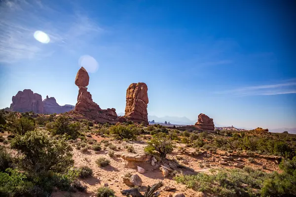 Rocha equilibrada arches national park — Fotografia de Stock