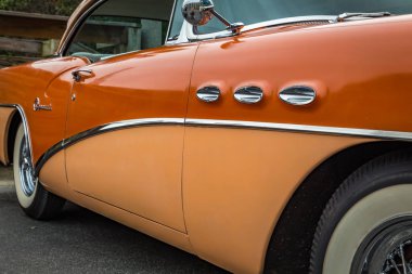 1956 Buick özel coupe