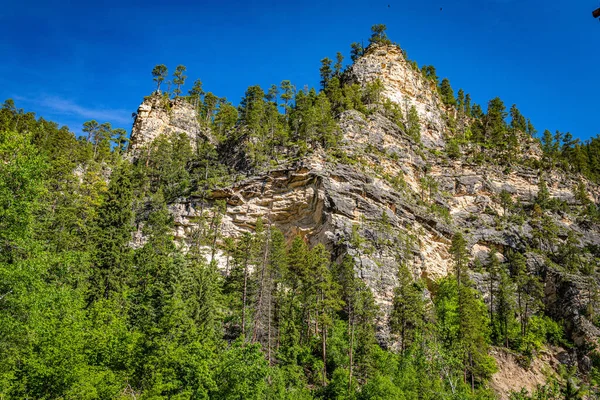 High Limestone Cliffs Line Route Spearfish Canyon Scenic Byway Black — Stock Photo, Image