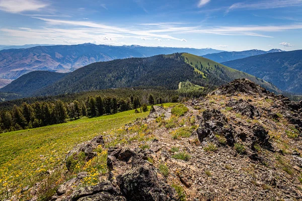 The Heaven\'s Gate Vista overlooks the Seven Devils Mountain and the Hells Canyon National Recreation Area in western Idaho.