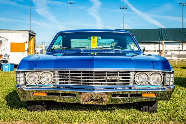 Daytona Beach Usa Листопада 2018 Blue 1967 Chevrolet Impala Coupe — стокове фото