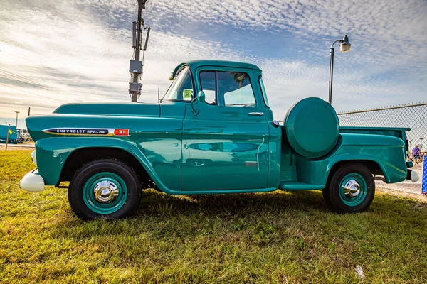 2018 Daytona Beach Usa November 2018 Green 1959 Chevrolet Apache — 스톡 사진