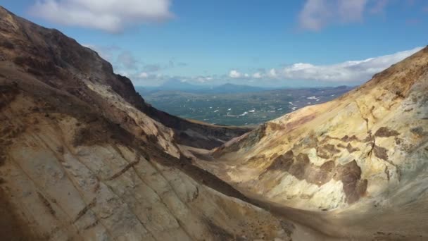 Vulkaanuitbarsting Vulkaankrater Kratermist Het Schiereiland Kamchatka Drone Video Luchtzicht — Stockvideo