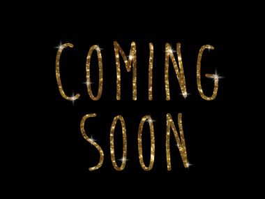 Altın glitter Coming Soon kelimeyi yazmaya el izole