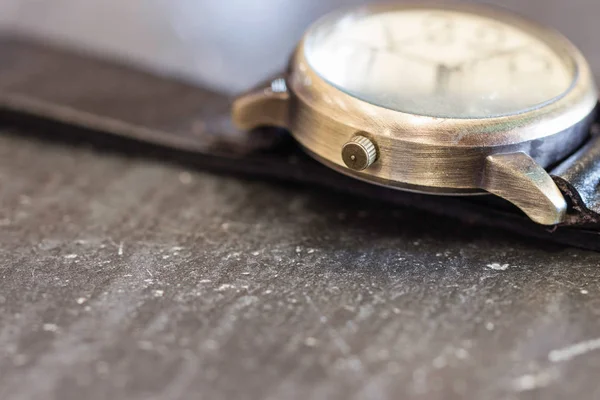 Viejo reloj de pulsera — Foto de Stock