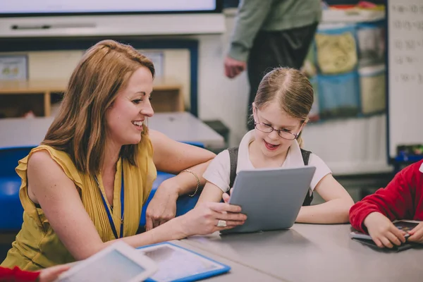 Digital Tablets In The Classroom — Stock Photo, Image