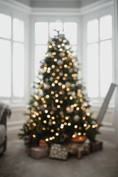 Defocused christmas tree — Stock Photo, Image