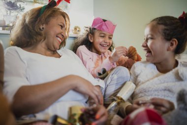 Noel benim torun ile zevk 