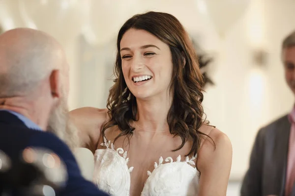 Novia bailando con padre — Foto de Stock