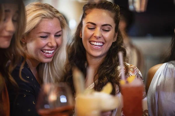 Girl's Night Out — Stock Photo, Image