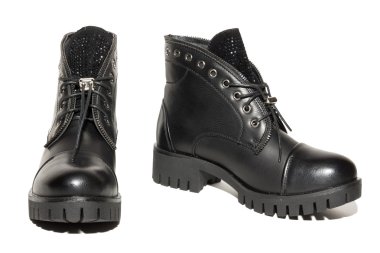 Beyaz arka planda kadın ayakkabıları