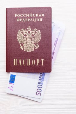 Paralı Rus pasaportu.