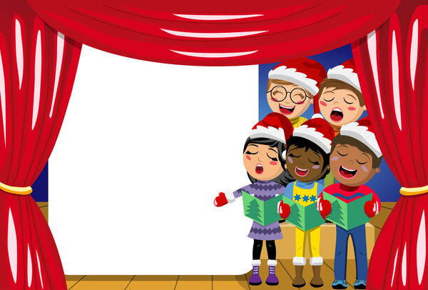 Мультикультурные дети в рождественской шляпе поют рождественскую колядку
