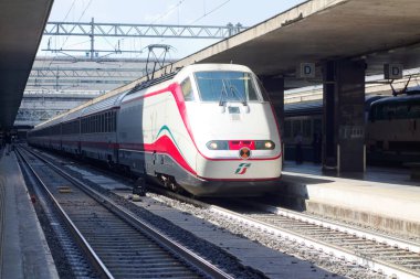 Roma Termini tren istasyonu tren durur