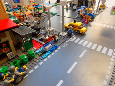 Oyuncak şehir trafiğini engelliyor