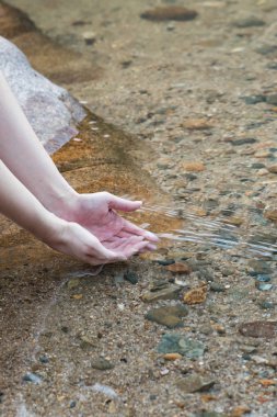 İçki saf akışı için sulama el