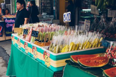 Meyve bir semt pazarı Satılık