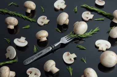 Vintage çatal üzerinde ortak mantar. 