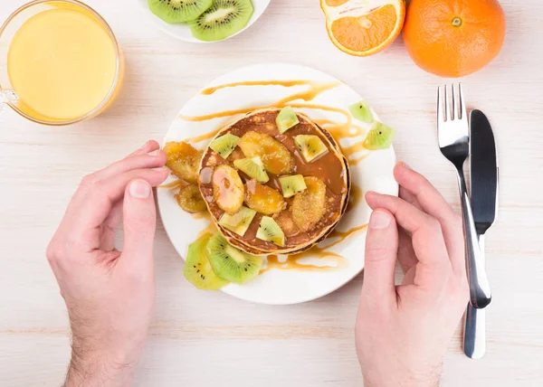 Homemade breakfast on a wooden white table. — Stock Photo, Image