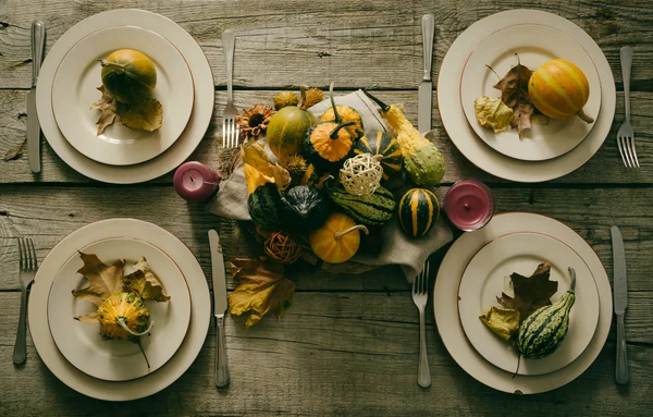 Thanksgiving table setting with decorations — Stock Photo, Image