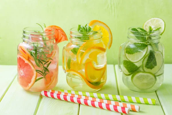 Selección de agua infundida para desintoxicación — Foto de Stock