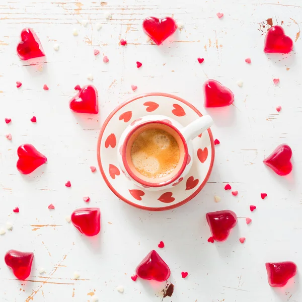 Концепція Дня Святого Валентина - цукерки у формі серця — стокове фото