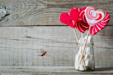 Sevgililer günü kavramı - tatlılar kalp şeklinde