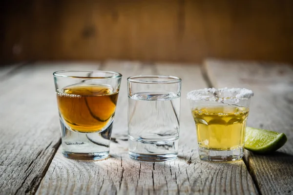 Alkoholtartalmú italok választéka — Stock Fotó