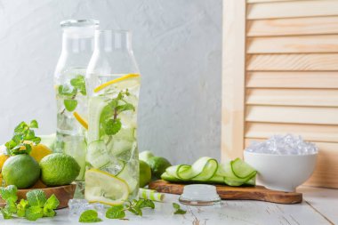 İnfüzyon limon ve salatalık su