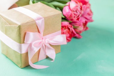 Anneler günü kartı ile kahve, mevcut